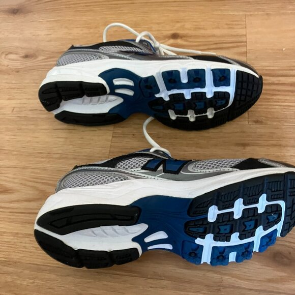 New Balance 553 Sneakers, Boys Size 4 - Picture 5 of 5